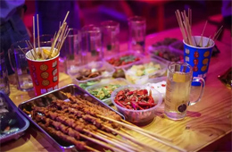 餐飲市場(chǎng)烤串這么火，家庭串串能否“上道兒”？